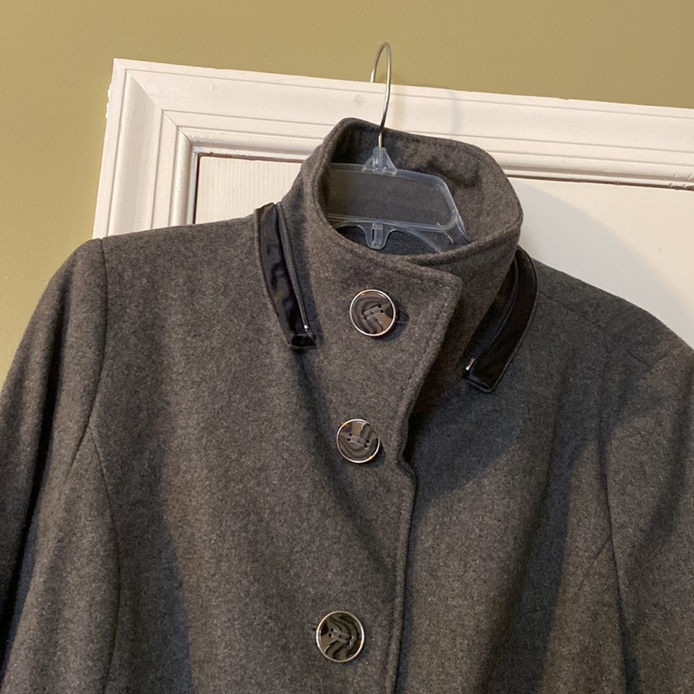 Coat - Picture 8 of 13